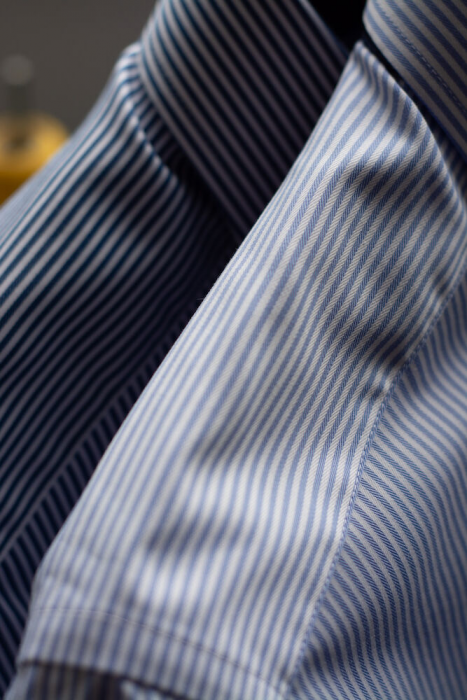 Harvest and Frost - Klassisk Twill Skjorte Slim Fit - Sky Blue & hvid